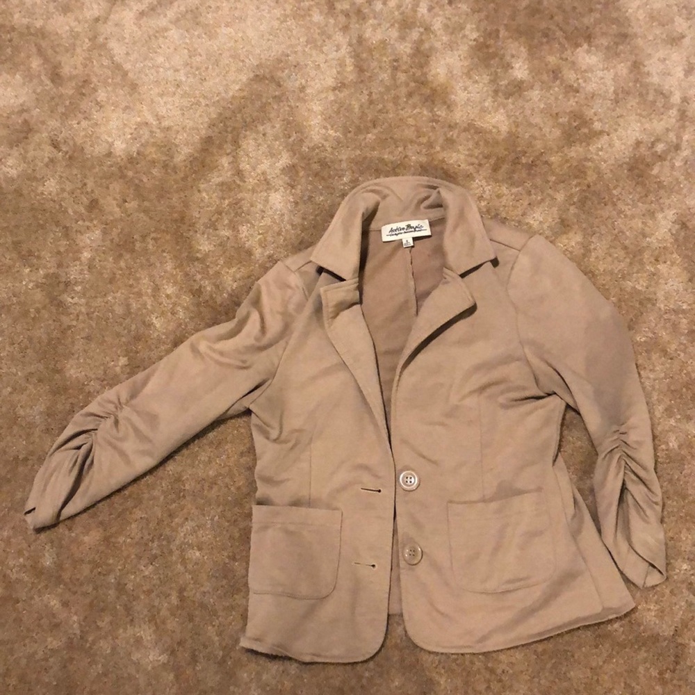 Adorable women’s blazer